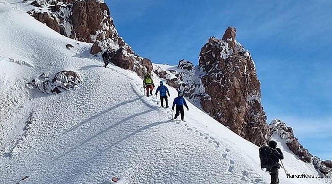 MADOSK Üyeleri Erciyes Dağı'na Zorlu Tırmanış Gerçekleştirdi