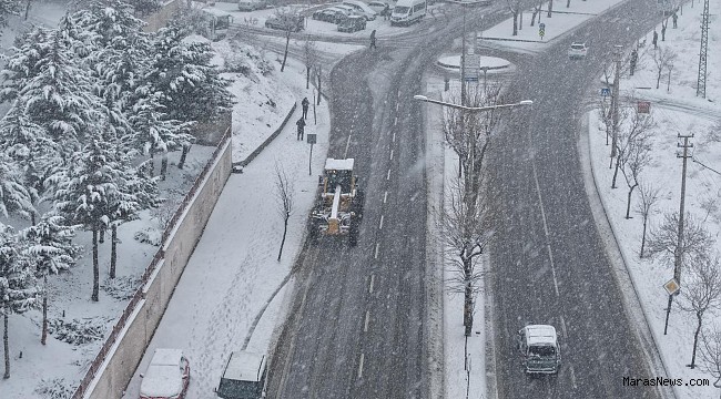 Büyükşehir’den Kar Yağışı Sonrası Arterlere Anında Müdahale