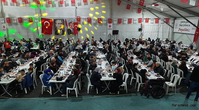 Sofralar Kuruldu, Gönüller Bir Oldu; Neşe Ramazan Sokağı’na Taştı