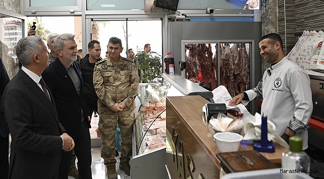 Başkan Görgel ve Vali Ünlüer, Uzunçarşı’da Esnaf ve Vatandaşlarla Bir Araya Geldi