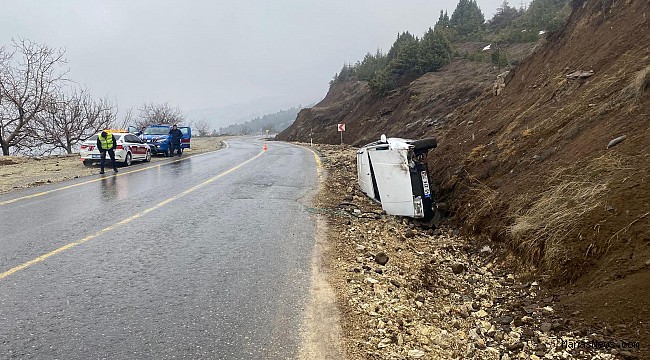 Kahramanmaraş’ta Otomobil Devrildi: 3 Kişi Yaralandı